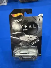 Hot Wheels 007 James Bond Aston Martin 1963 DB5 Sealed Skyfall 4/5.