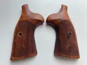 Wood Decorative Grips for S&W N FRAME ROUND BUTT Revolver; Opened back