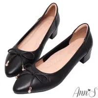 在飛比找ETMall東森購物網優惠-Ann’S日常氣質-珍珠蝴蝶結柔軟牛皮低跟尖頭鞋-黑