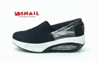 在飛比找Yahoo!奇摩拍賣優惠-SNAIL蝸牛 原廠公司貨 黑色高質感輕量厚底氣墊休閒鞋 厚