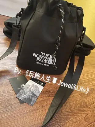 品牌VIP經典贈品系列💯THE NORTH FACE 1966 黑色 帆布材質 手提 斜背 兩用 抽繩 水桶包