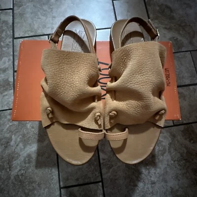 NIB EU 40 (US 9-9.5) Miz Mooz Rian Leather Toe Loop Back Strap Sandal Coconut