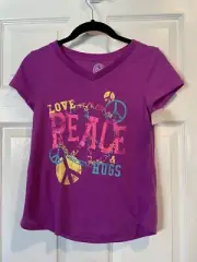 NEW So Girls Love Peace and Hugs Size Medium