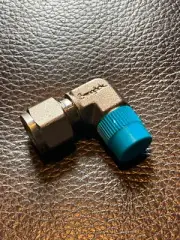 1 Swagelok M-600-2-4 Alloy 400/R-405 Elbow 3/8 in. Tube OD x 1/4 in. Male NPT