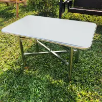 在飛比找蝦皮購物優惠-不鏽鋼折疊式餐桌 輕便耐用 可承受風吹雨淋 拆裝式 戶外桌 