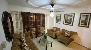 1 Dominican Republic - Huge cozy 3 bedrooms - WIFI - INVERT for light - Parking - close to all trans