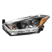 Headlight For 2018-2020 Nissan Kicks Driver Side Halogen with bulb(s) (for: Nissan)