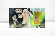 Wampa and Luke Skywalker Star Wars Power of the Force Hasbro 1997 TY