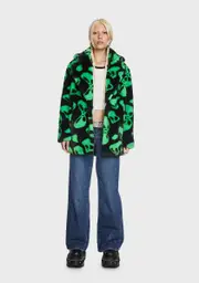 [Girlfriend Material] Alien Hendrix Faux Fur Coat