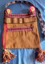 Peruvian chuspa shoulder bag Andean community woven in sheep's wool