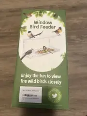 Window bird feeder