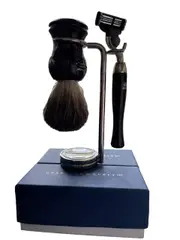 Set Crabtree & Evelyn: 5 blade razor + facial shaving brush