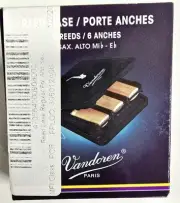 Vandoren Alto Sax Reed Case Holds 6 Reeds VRC620