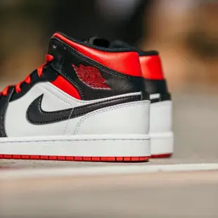 【NIKE 耐吉】Air Jordan 1 Mid Gym Red Black Toe 黑白紅 黑腳趾 男鞋(DQ8426-106)