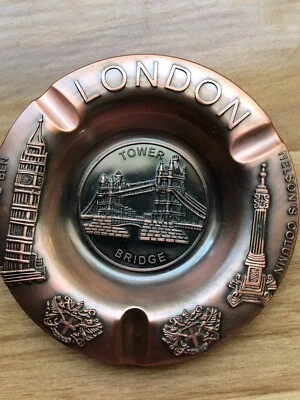 Metal Cigarette Ash Tray Holder Round 5" Diameter London Sights New Vintage