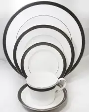 METROPOLIS by Wedgwood 5 Piece Place Setting NEW NEVER USED made in England