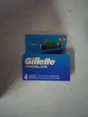 Gillette Fusion ProGlide Power Cartridges - 4 Count Damaged Box