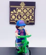 #0980 - Dustin W/ Bike (Stranger Things)
