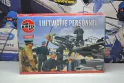 AIRFIX MODELS - LUFTWAFFE personnel figures - 1/76 SCALE MODEL KIT - A00755V