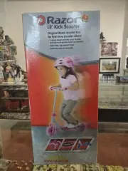 NEW Razor JR Lil' Kick Scooter 3 Wheel New Design Added Stability Original Pink