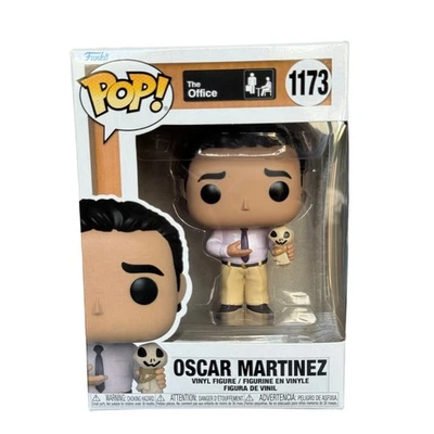 Funko Pop- Oscar Martinez #1173 with Scarecrow Doll - The Office