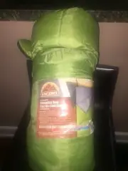 ESCORT RECTANGULAR SLEEPING BAG 33" X 75" POLYESTER SHELL LINING AND FILL NEW