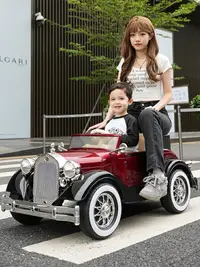 在飛比找樂天市場購物網優惠-兒童復古老爺電動汽車男女孩寶四輪遙控玩具可坐雙三人大人親子車
