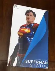 Superman Statue DC Comics Icons 1465/5200 DC Collectibles