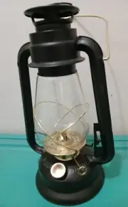 VO #20 Pathfinder Kerosene Lantern hanging Handle. All Metal w/glass glob. New