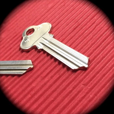Silca Lockwood Keyblank Pair "AC" LW7 Key Blank-Free Postage!