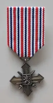 Vintage WWII Military Medal