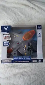 US Air Force Sky Striker Play Set with Lights and Sounds 3+