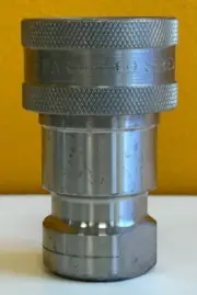 Parker SH4-62 1/2"-14 Thread, NPTF, 5000 psi, Quick-Connect Hose Coupling. New!
