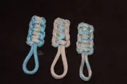paracord zipper pull - Carolina beach, carolina blue tan