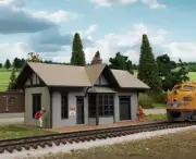 Walthers Cornerstone - Golden Valley Depot -- Kit - 4 x 2-1/8 x 2" - N