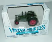 Ertl Vintage Vehicles Diecast 1/43 Massey Harris Challenger Farm Tractor NEW