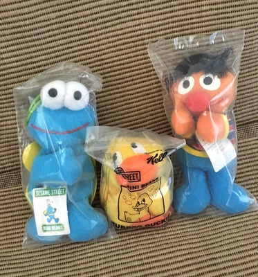 New Sealed Kellogg's Sesame Street Mini Beans Plush Ernie Duckie Twiddle Bug