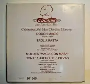 NEW DOUGH MAGIC 3 PIECE RAVIOLI PEROGI DUMPLING HAND PIES MAKER KIT MOLDS PRESS