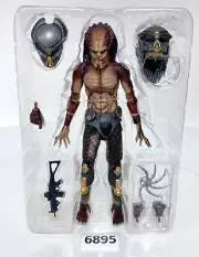 NECA Ultimate Lab Escape Fugitive Predator NO BOX But NEW Never Used