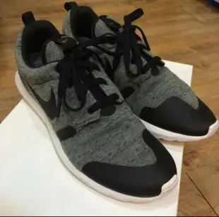 Nike roshe run one NM tech fleece us8