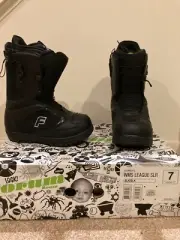 NEW Forum Women's League SLR Snowboard Boots size 7