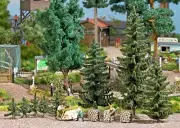 Spruce trees forest set HO/OO Gauge - Busch 6395