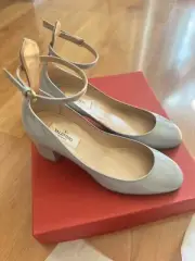 Valentino GaravaniValentino GaravaniTango pumps 37
