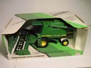 John Deere Farm Toy Tractor "9500" Combine Ertl NIB