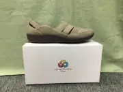 New Women’s Clarks 26125892 Sillian Stork Sand Comfort Flats Size 11 Medium