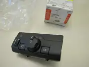 08-15 Land Rover LR2 Headlight Switch LR005200