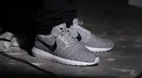 在飛比找Yahoo!奇摩拍賣優惠-[MR.CH]NIKE FLYKNIT ROSHERUN F