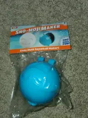 Blue Snowball Maker Sno-Moji Fight Snow Ball Sport Winter Toy Mold, New (CC4)