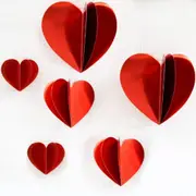 2m Metallic Red 3D Love Heart Paper Garland