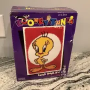 NEW LOONEY TUNES 1995 Latch Hook Kit Tweety #LT0101 20 X 30